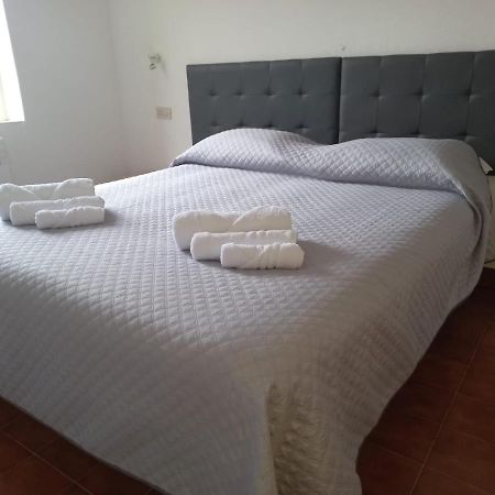 La Casa Di Nonna Romina Apartment Arzachena Bagian luar foto